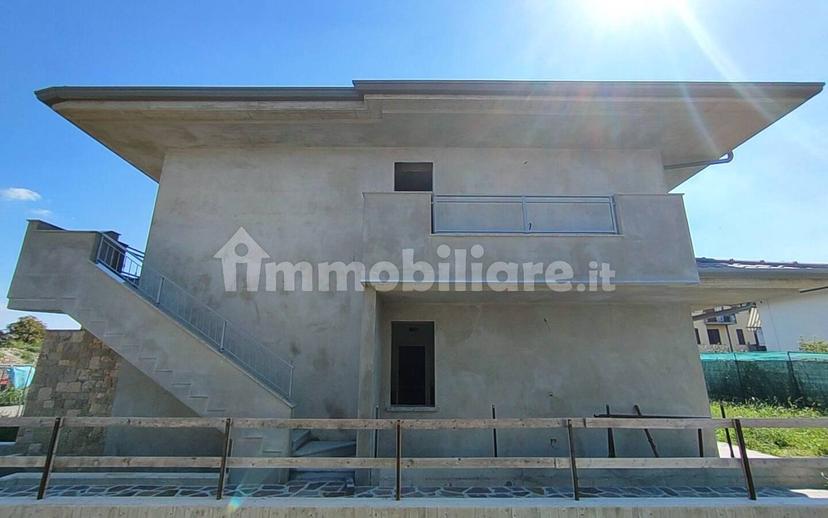 Quadrilocale via Valtrighe, Centro, Terno d'Isola — foto 2 di 50