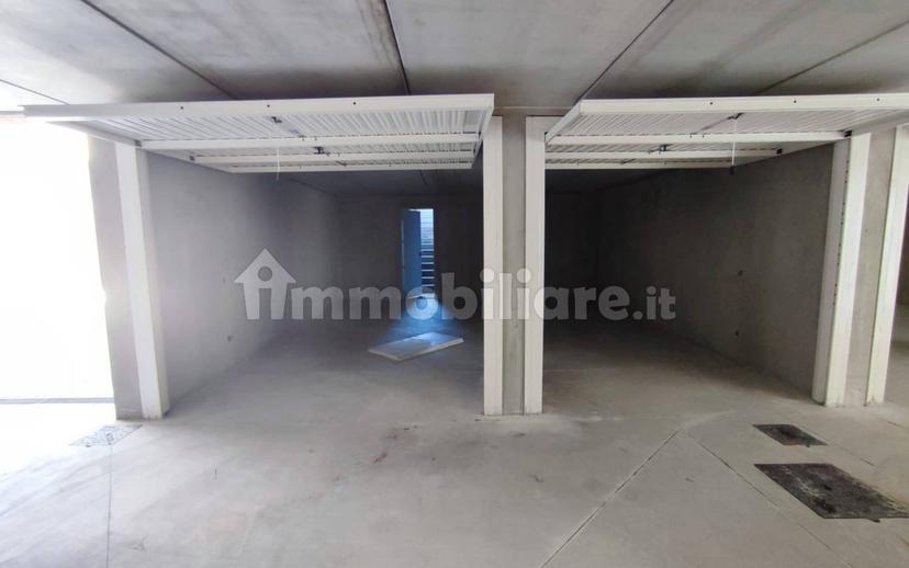 Quadrilocale via Valtrighe, Centro, Terno d'Isola — foto 7 di 50
