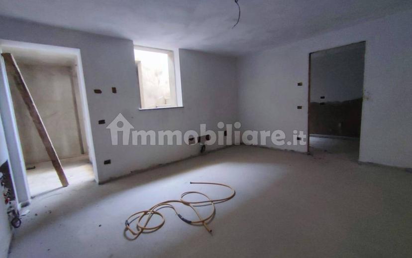 Quadrilocale via Valtrighe, Centro, Terno d'Isola — foto 49 di 50