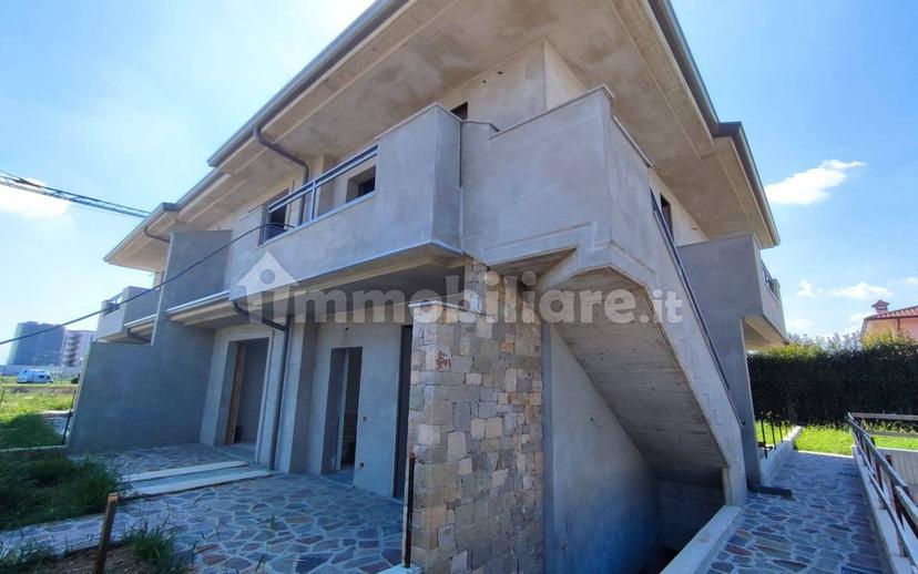Quadrilocale via Valtrighe, Centro, Terno d'Isola — foto 10 di 50