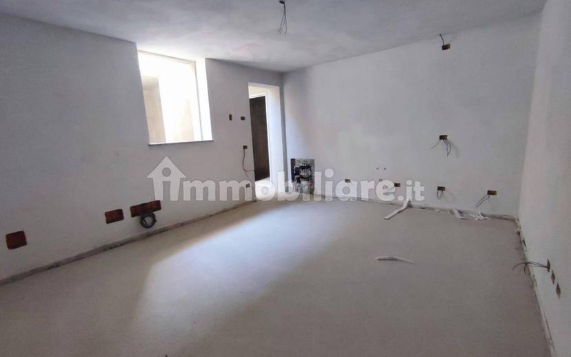Quadrilocale via Valtrighe, Centro, Terno d'Isola — foto 33 di 50