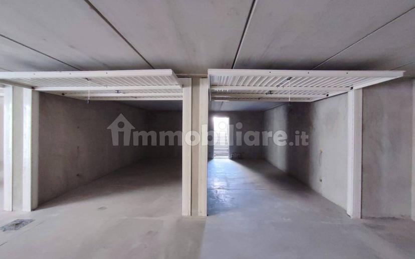 Quadrilocale via Valtrighe, Centro, Terno d'Isola — foto 31 di 50