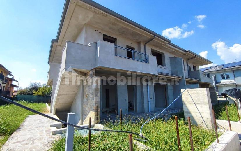 Quadrilocale via Valtrighe, Centro, Terno d'Isola — foto 37 di 50