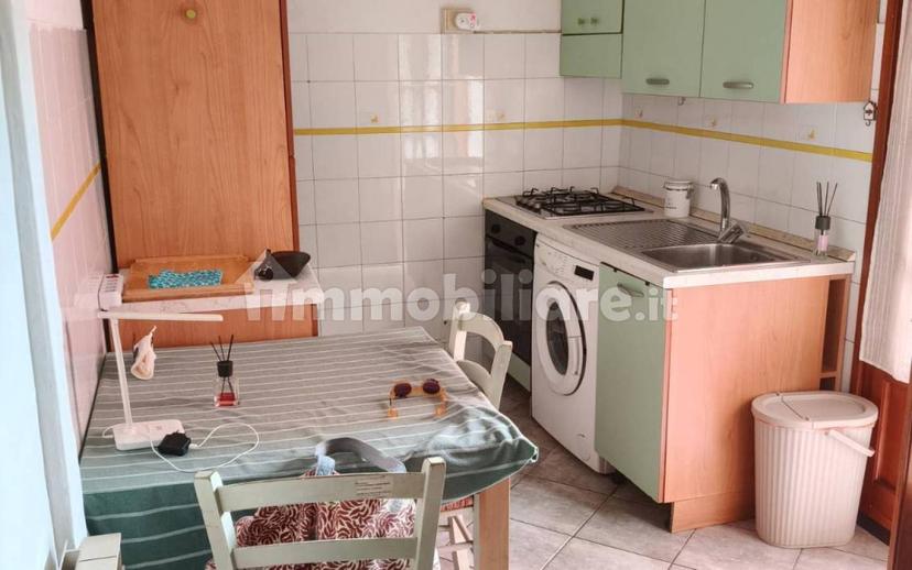 Bilocale ottimo stato, piano terra, Centro, Massa