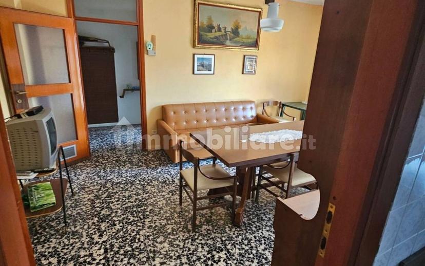 Bilocale via Giuseppe Verdi, Centro, Esino Lario — foto 11 di 12