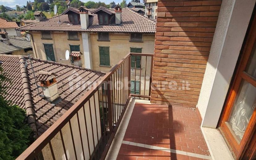 Bilocale via Giuseppe Verdi, Centro, Esino Lario — foto 6 di 12