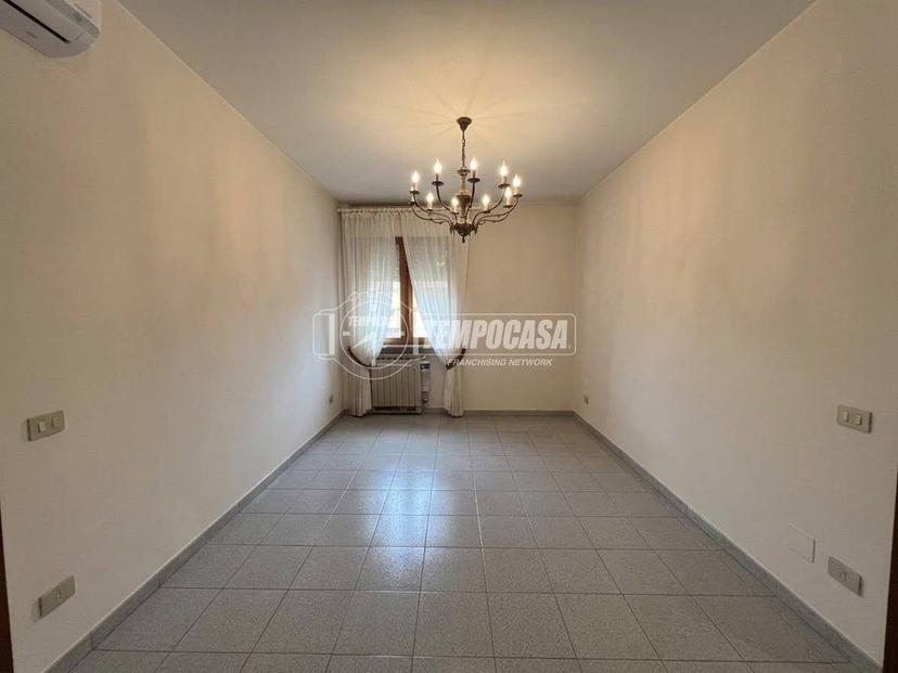 Appartamento via Nuova Costa 31, Centro, Ovada — foto 4 di 16
