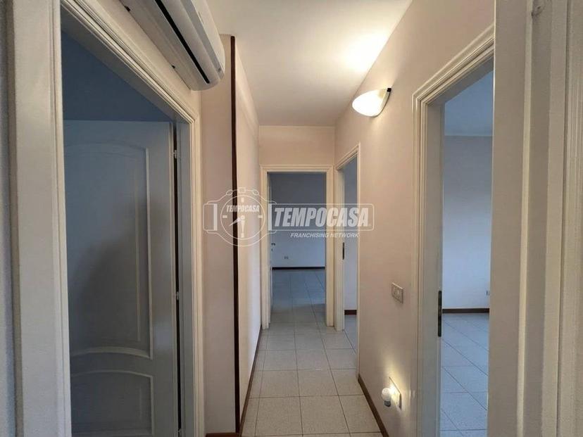Appartamento via Nuova Costa 31, Centro, Ovada — foto 3 di 16