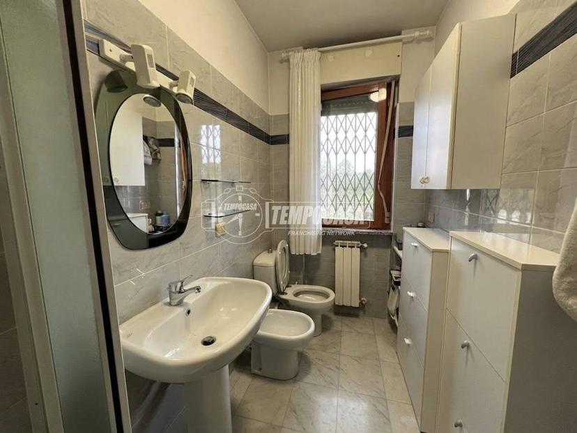 Appartamento via Nuova Costa 31, Centro, Ovada — foto 11 di 16