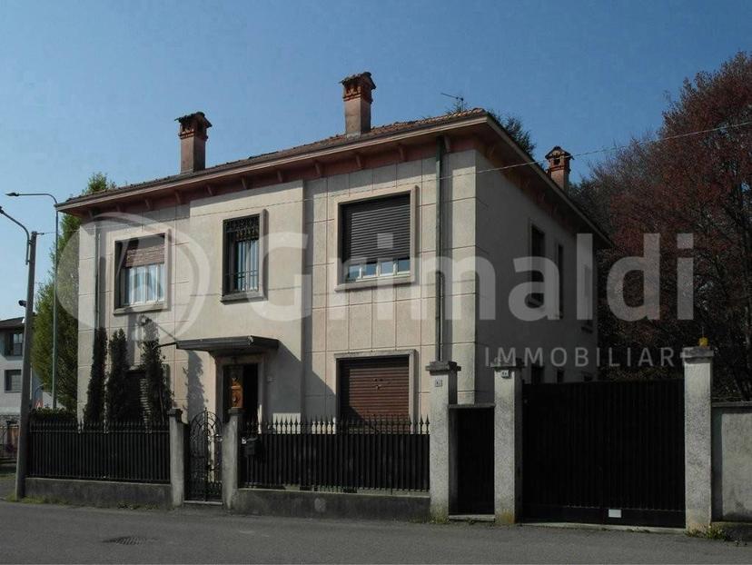 Villa unifamiliare via Villafranca, 1, Centro, Carate Brianza — foto 20 di 24