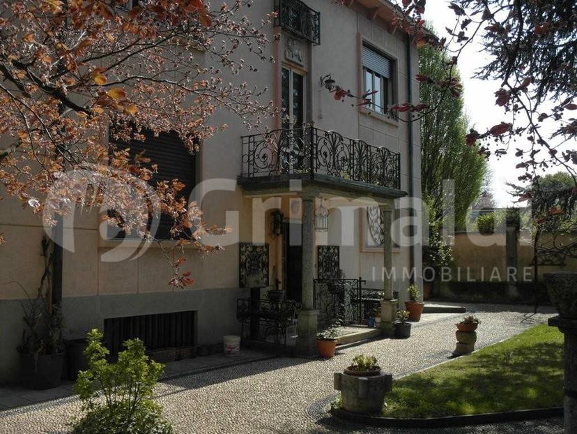 Villa unifamiliare via Villafranca, 1, Centro, Carate Brianza — foto 12 di 24