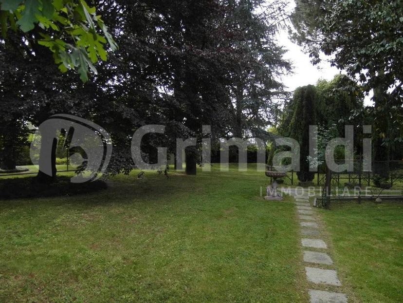 Villa unifamiliare via Villafranca, 1, Centro, Carate Brianza — foto 19 di 24