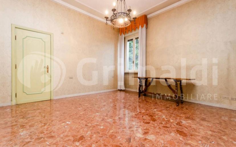 Villa unifamiliare via Villafranca, 1, Centro, Carate Brianza — foto 3 di 24