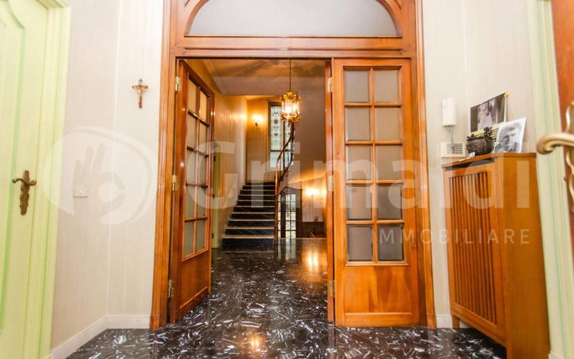 Villa unifamiliare via Villafranca, 1, Centro, Carate Brianza — foto 6 di 24