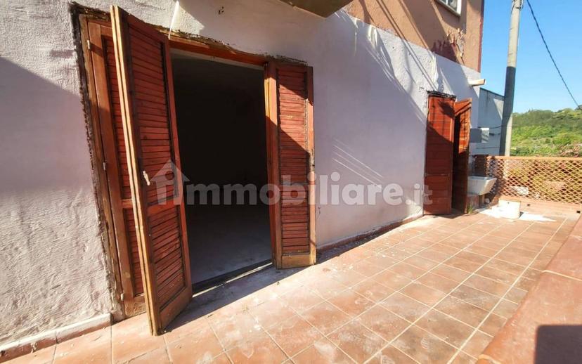 Quadrilocale buono stato, piano terra, Mulini, Porta Rufina, Benevento — foto 2 di 6