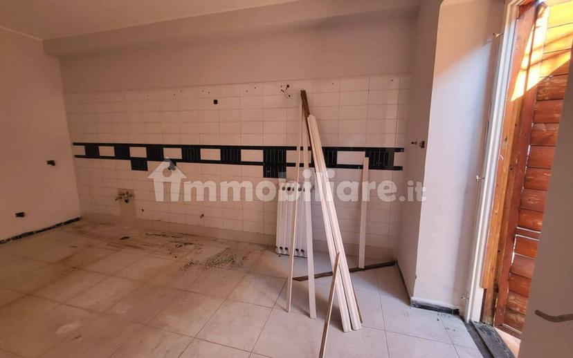 Quadrilocale buono stato, piano terra, Mulini, Porta Rufina, Benevento — foto 3 di 6