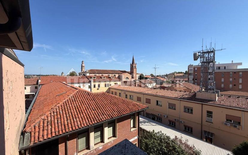 Bilocale via Luigi Boscolo, Centro Storico, Rovigo — foto 2 di 17