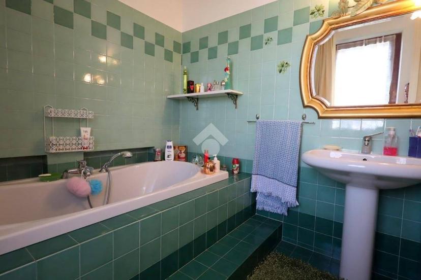 Villa bifamiliare via Gandhi 8, Centro, Montirone — foto 9 di 31