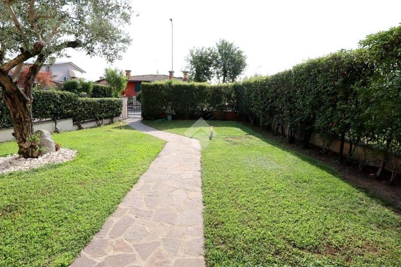Villa bifamiliare via Gandhi 8, Centro, Montirone — foto 30 di 31
