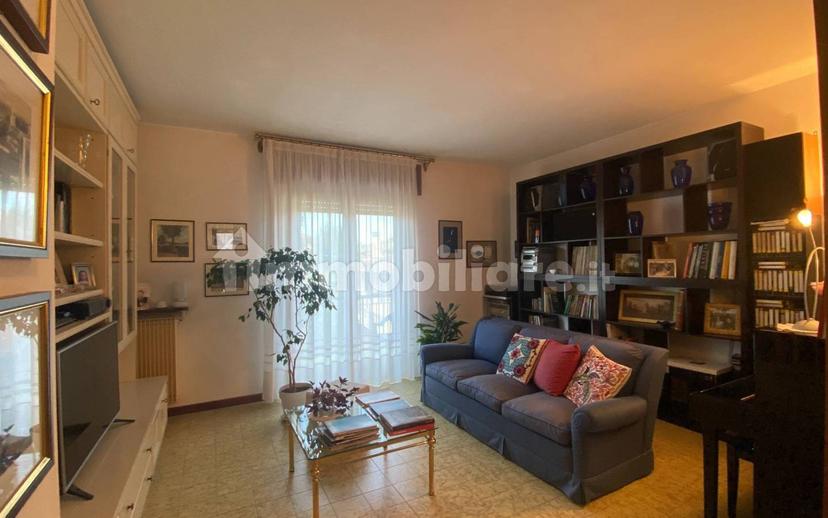 Appartamento via Benedetto Croce 22, Motta, Costabissara — foto 4 di 16
