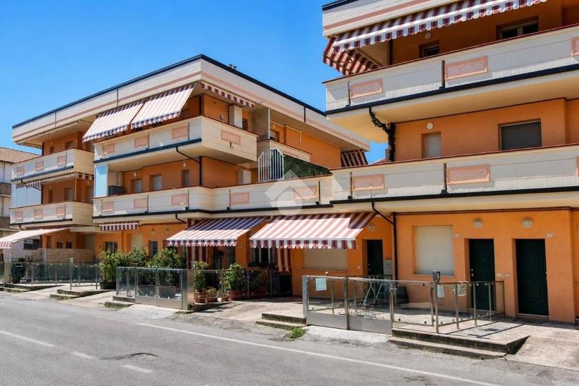 Trilocale via degli oleandri, Contrada dei Tigli, Via degli Oleandri, Alba Adriatica — foto 7 di 22