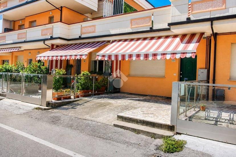 Trilocale via degli oleandri, Contrada dei Tigli, Via degli Oleandri, Alba Adriatica — foto 5 di 22