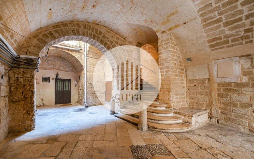 Quadrilocale Strada del Carmine 39, San Nicola - Borgo Antico, Bari