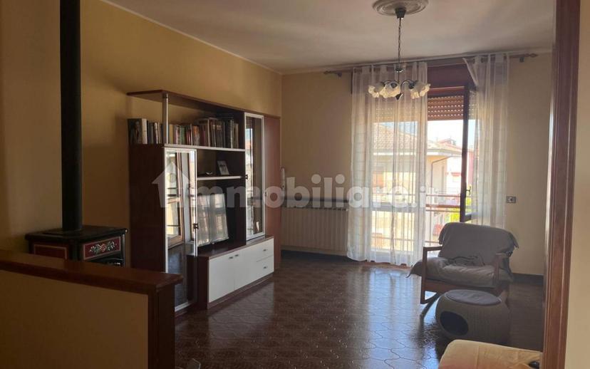 Trilocale via F. Magellano, Centro, Castel San Giovanni — foto 22 di 33