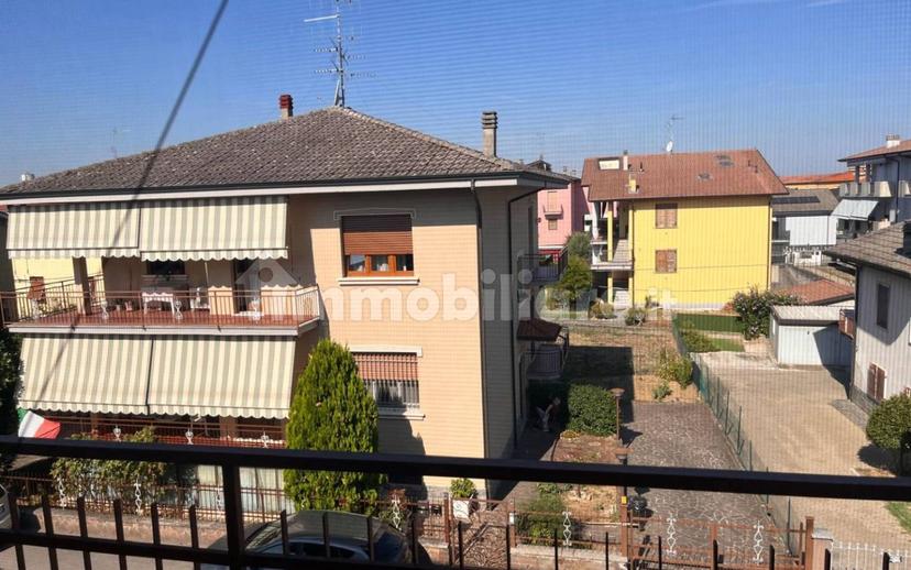 Trilocale via F. Magellano, Centro, Castel San Giovanni — foto 30 di 33