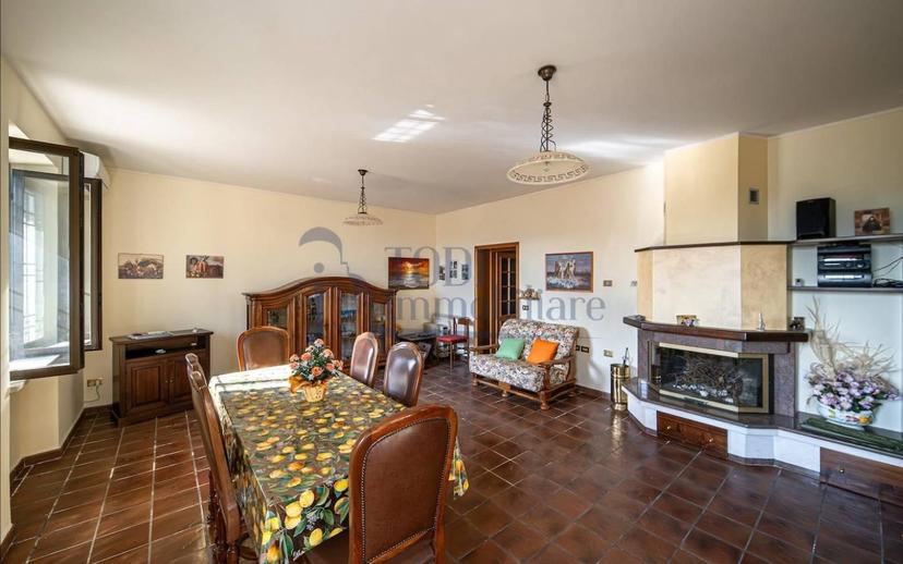 Bilocale asproli 8/a, Todi 8/a, Todi — foto 3 di 26
