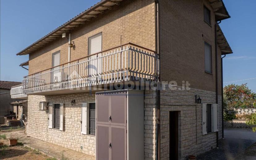 Bilocale asproli 8/a, Todi 8/a, Todi — foto 22 di 26