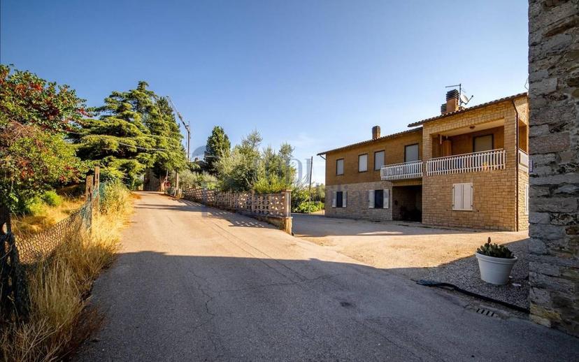 Bilocale asproli 8/a, Todi 8/a, Todi — foto 26 di 26