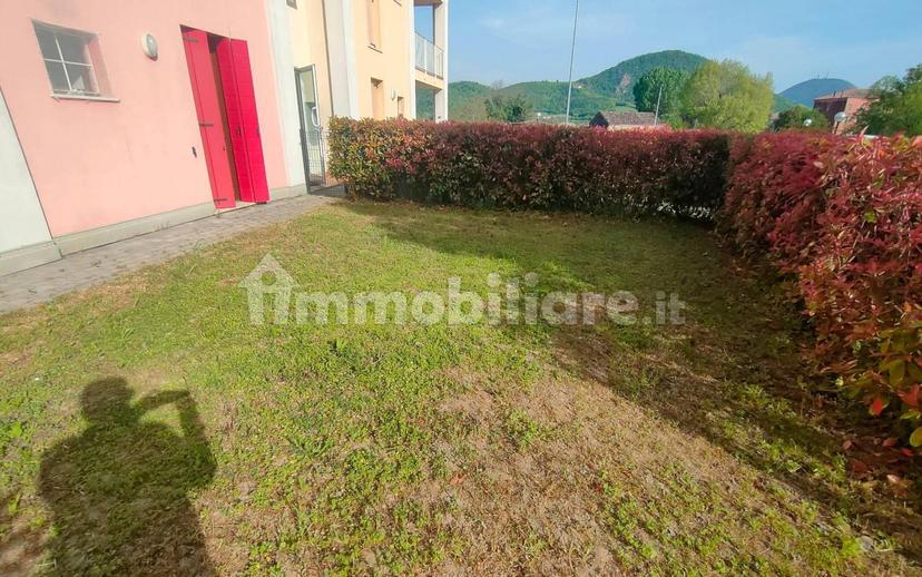 Bilocale ottimo stato, piano terra, Centro, Isola Rizza — foto 6 di 26