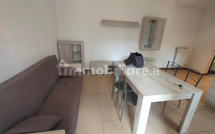 Bilocale ottimo stato, piano terra, Centro, Isola Rizza — foto 26 di 26