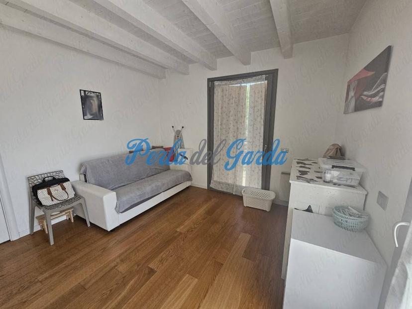 Trilocale ottimo stato, su più livelli, Castelnuovo del Garda — foto 33 di 34