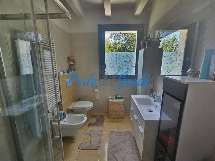 Trilocale ottimo stato, su più livelli, Castelnuovo del Garda — foto 12 di 34