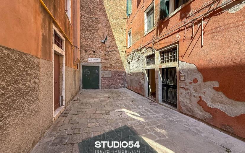 Trilocale Castello 2747, San Francesco della Vigna, Venezia — foto 31 di 35