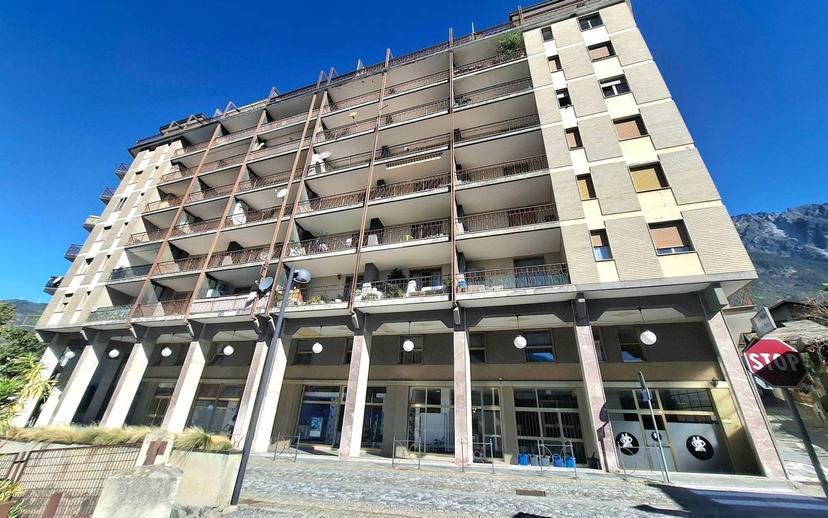 Bilocale via A. Vuillerminaz 42, Centro, Saint-Vincent — foto 3 di 10