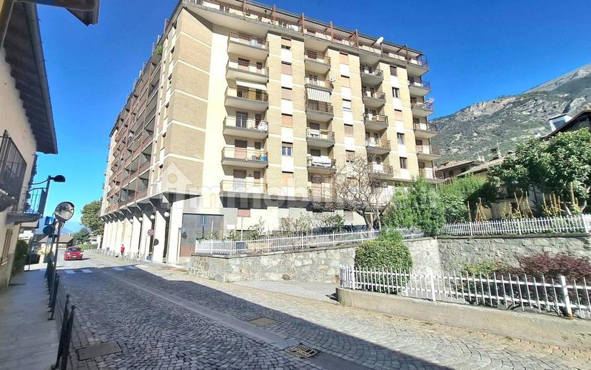 Bilocale via A. Vuillerminaz 42, Centro, Saint-Vincent — foto 4 di 10