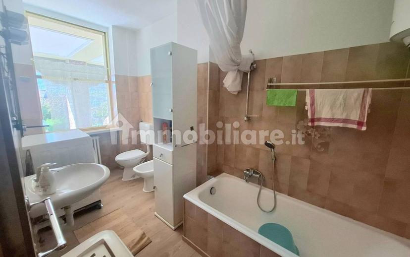 Bilocale via A. Vuillerminaz 42, Centro, Saint-Vincent — foto 6 di 10