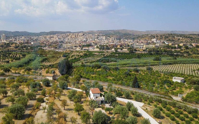 Villa unifamiliare via Tommaso Fazello 228, Centro, Noto — foto 15 di 48