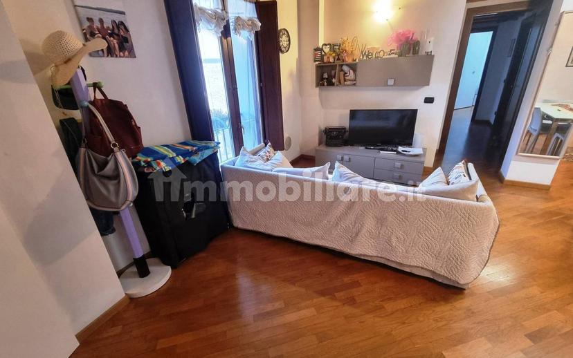 Trilocale via Roma, Centro, Padenghe sul Garda — foto 11 di 22