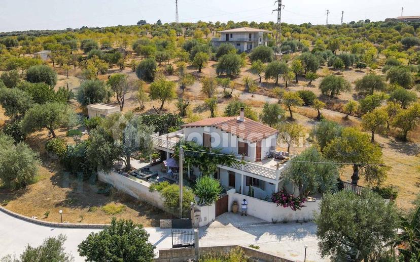 Villa unifamiliare via Tommaso Fazello 228, Centro, Noto — foto 16 di 48