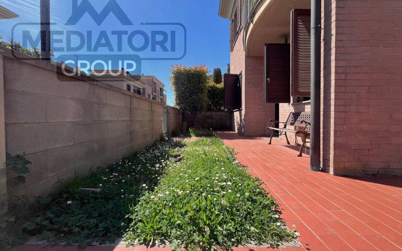 Trilocale via Gaetano Salvemini 93, Giardino, Ponsacco — foto 5 di 27