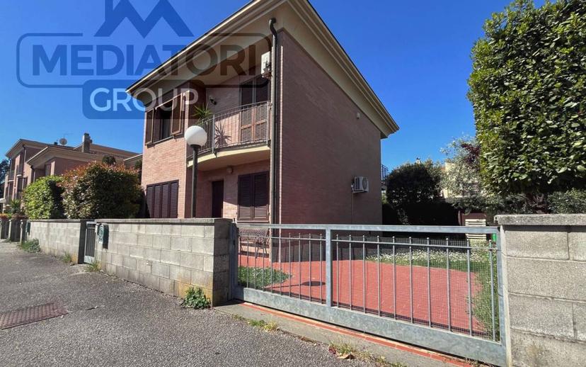 Trilocale via Gaetano Salvemini 93, Giardino, Ponsacco — foto 6 di 27