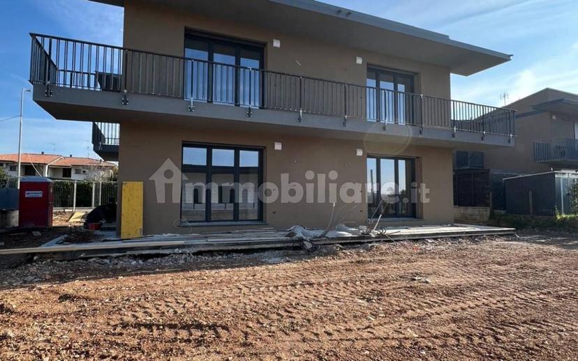 Villa bifamiliare via Serraglie 18, Pieve Vecchia, Villaggio Sanghen, Manerba del Garda — foto 10 di 38