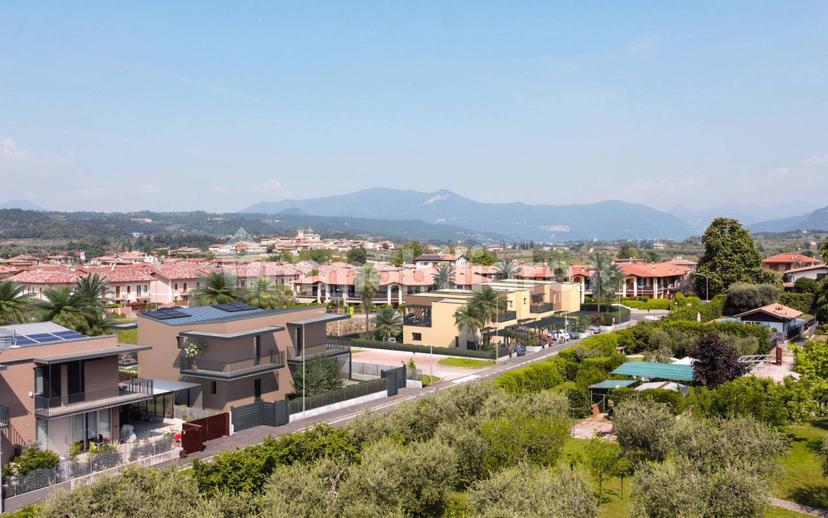 Villa bifamiliare via Serraglie 18, Pieve Vecchia, Villaggio Sanghen, Manerba del Garda — foto 8 di 38