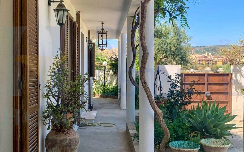 Villa unifamiliare via Tommaso Fazello 228, Centro, Noto — foto 40 di 48