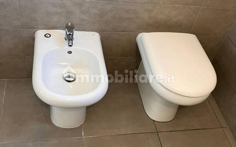 Bilocale ottimo stato, piano terra, Centro, Isola Rizza — foto 20 di 26