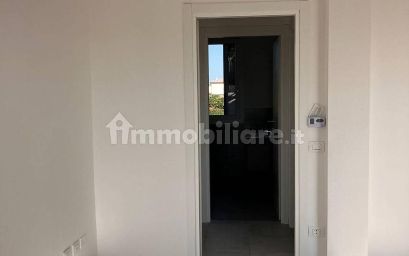 Bilocale ottimo stato, piano terra, Centro, Isola Rizza — foto 11 di 26